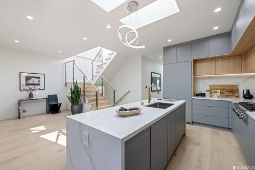 1559 37th Ave, San Francisco CA  94122-3126 exterior