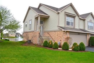 2761 Whitlock Dr, Oak Brook, IL 60561-1790