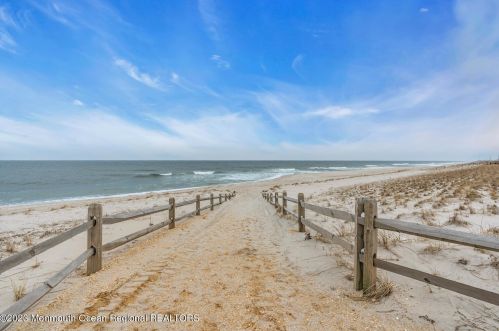 1806 Grand Central Ave, Lavallette NJ 08735-2550 exterior