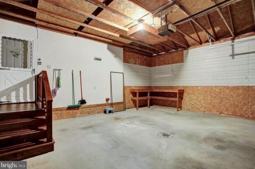 120 Strayer Dr, Carlisle PA 17013-4407 exterior