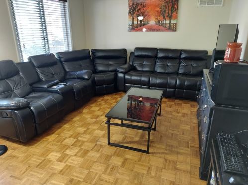 5217 Curtis Ln, Hanover Park, IL 60133-5110