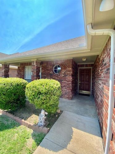 6905 Andress Dr, Fort Worth TX  76132-5031 exterior