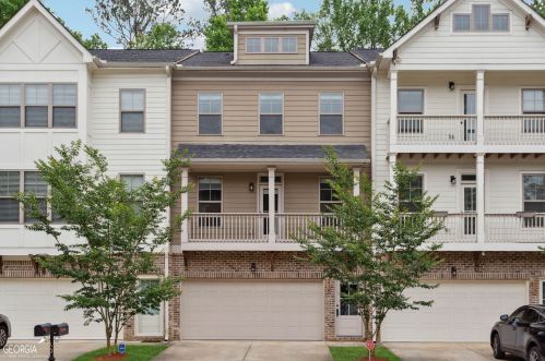 2418 Misty Hollow Pl, Atlanta, GA 30337-1633