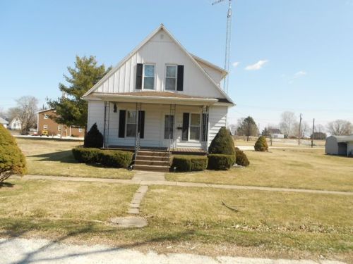 514 Pine St, Adair, IL 61411-9456