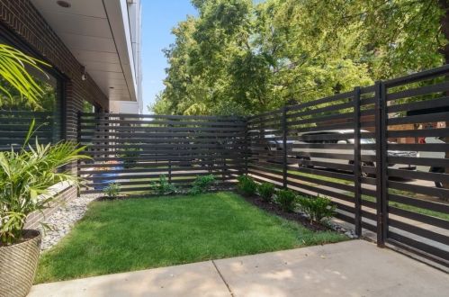 1727 Winnebago Ave, Chicago, IL 60647-5448