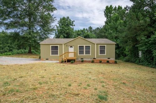 1090 River Woods Dr, Madison, GA 30650-6310