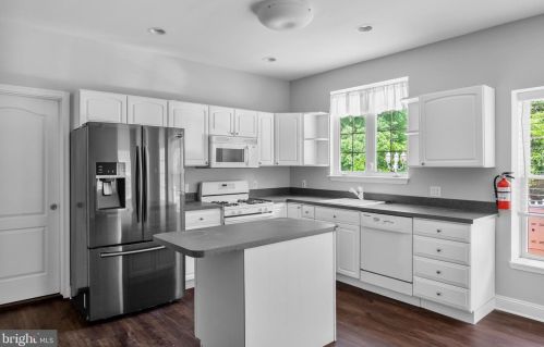 265 Mt Laurel Rd, Mount Laurel NJ  08054-9557 exterior