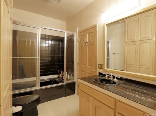 141 Peralta Hills Dr, Anaheim CA  92807-3424 exterior