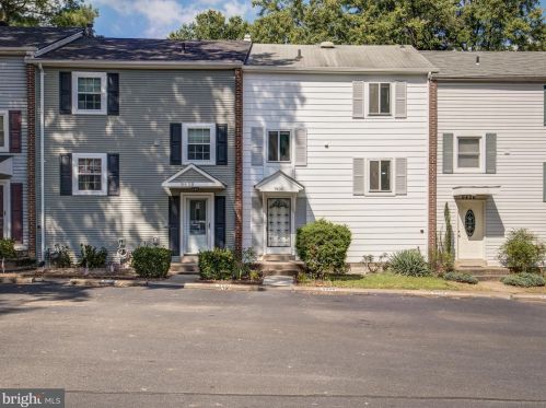 9408 Fairleigh Ct, Springfield VA  22015-1505 exterior