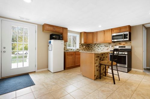 10891 Edgemere Ter, The Ledges, IL 61073-8241