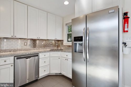 1611 Noyes Dr, Silver Spring MD 20910-2224 exterior