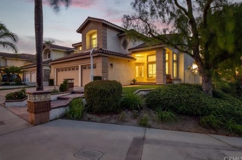 1005 Miles Ct, Anaheim, CA 92808-1480