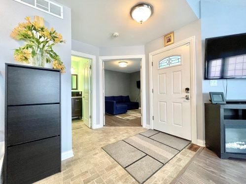 1908 Isle Royal Ln, Hanover Park, IL 60133-6739