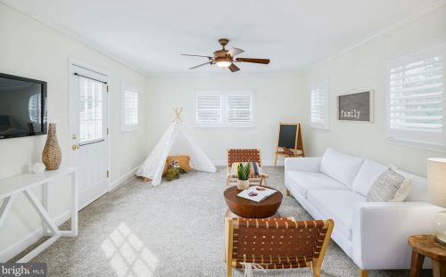 762 Mount Vernon Ave, Tavistock NJ  08033-2817 exterior