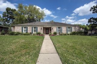 12402 Perthshire Rd, Houston TX  77024-4105 exterior