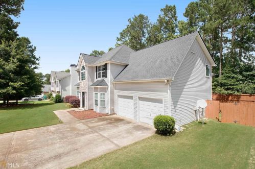 121 Revolutionary Dr, Hampton, GA 30228-5918