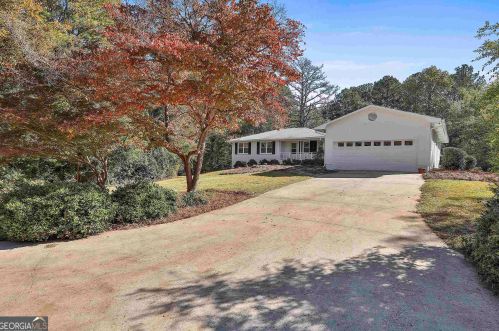 64 Allgood Rd, Newnan, GA 30263-3513