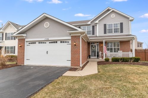 1306 Cambria Dr, Joliet, IL 60431-7542