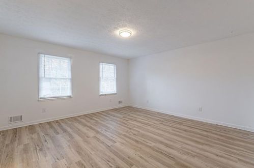 127 Farmbrook Trl, Stockbridge GA  30281-1187 exterior