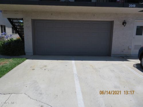 2049 Calle La Sombra, Simi Valley CA 93063-3665 exterior