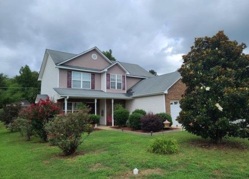 262 Grand Magnolia St, Jackson, GA 30233-1978