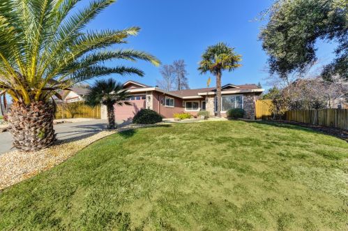 7921 Larwin Dr, Citrus Heights, CA 95610-4612