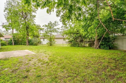 3451 Suffolk Dr, Fort Worth TX  76109-4523 exterior
