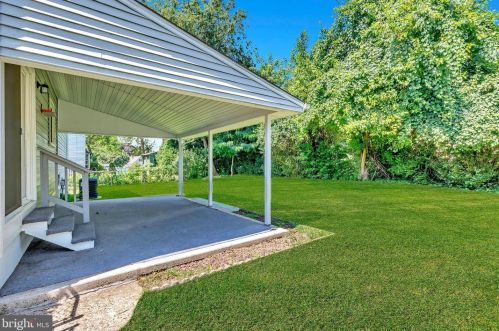 25 Amsterdam Rd, Trenton NJ 08620-1902 exterior