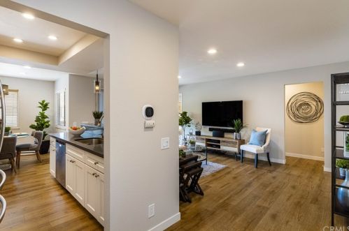 21306 Tupelo Ln, El Toro, CA 92630-6431