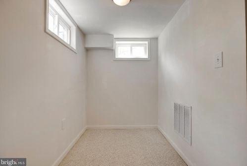 7321 Lamar Dr, Springfield VA  exterior