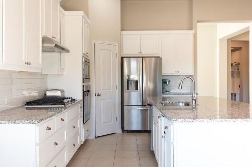 676 Catalina Ln, Austin TX  78737-4715 exterior