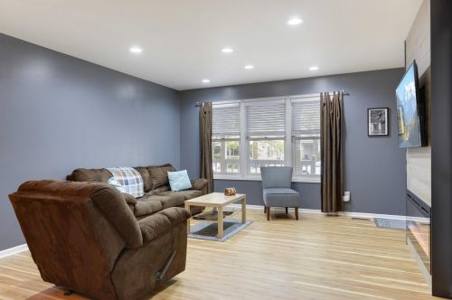 325 Goodrich Ave, Saint Paul MN  55102-2703 exterior