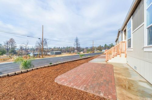 634 Circlewood Dr, Paradise CA 95969-5704 exterior