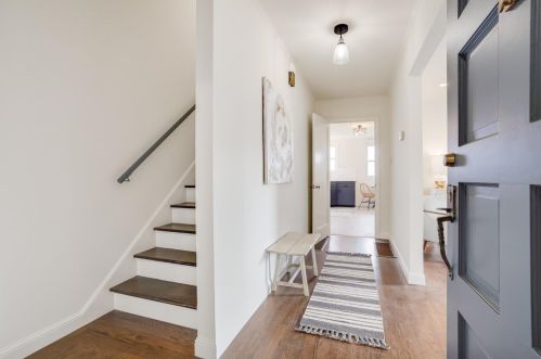 1610 Hull Dr, San Carlos, CA 94070-2029
