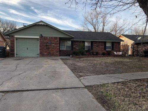 601 Cumberland Dr, Muskogee, OK 74403-8318