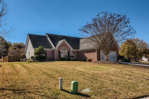 2120 Grant Ave, Mcdonough, GA 30252-7680