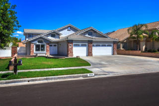 6854 Egret St, Chino, CA 91710-6226