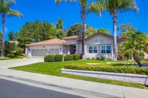 460 Camino Bailen, Escondido, CA 92029-7407