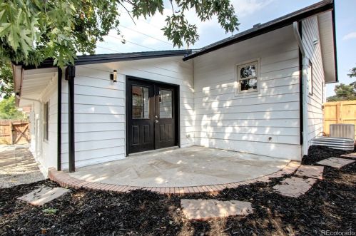 3101 Clarkson St, Englewood CO  80113-2805 exterior