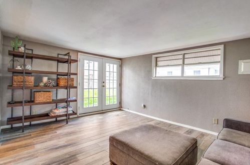 4333 Locke Ave, Fort Worth TX  76107-5410 exterior