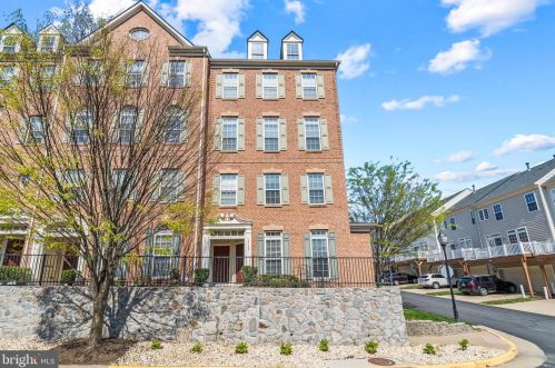 15164 Lancashire Dr, Woodbridge, VA 22191-4060