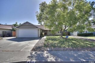 432 Temple Dr, Vacaville, CA 95687-5150