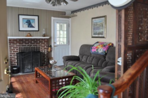 8231 Buckland Mill Rd, Gainesville, VA 20155-2025