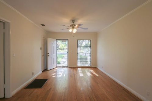 704 Bailey Ave, Fort Worth TX  76107-1008 exterior