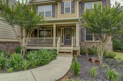 1644 Maes Overlook, Loganville, GA 30052-3362