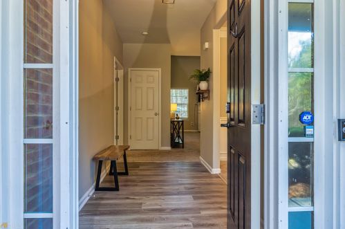 49 Bantry Park Dr, Newnan, GA 30263-4664