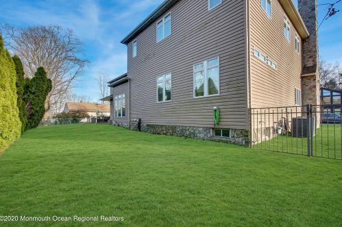 22 Dwight Dr, Tinton Falls NJ  07712-3654 exterior