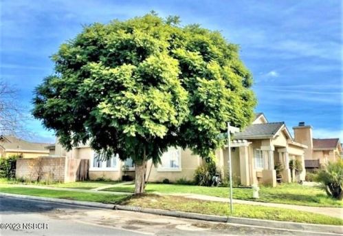 2308 Mon Chere Ln, Santa Maria, CA 93458-9076