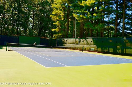 62 Manchester Ct, Tinton Falls NJ  07701-5496 exterior