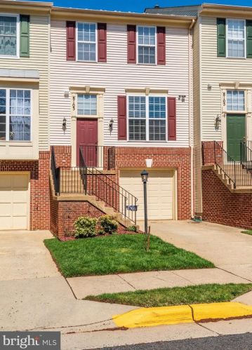 8103 Cerromar Way, Gainesville, VA 20155-2870